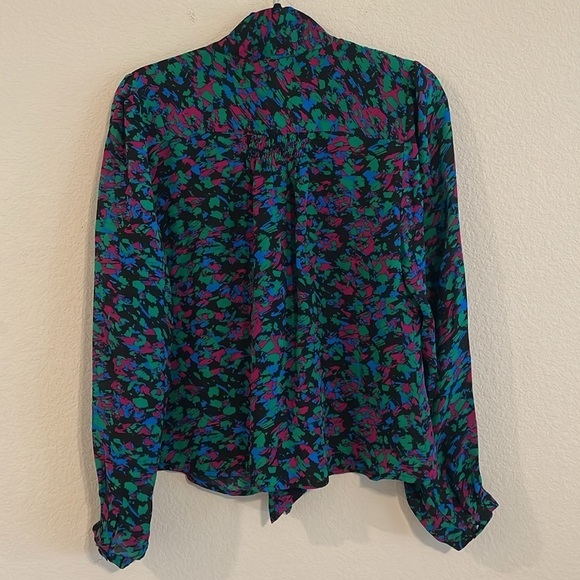 Victor Alfaro Women’s Button Front Shirt Size 12 100% Silk Colorful Abstract Bow - Picture 4 of 16
